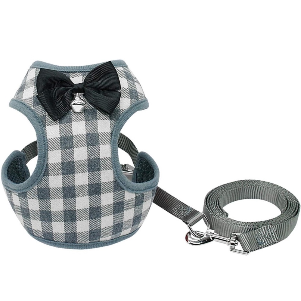 Small Dog & Cat Harness & Leash Set - No Pull Pet Harness -1 left